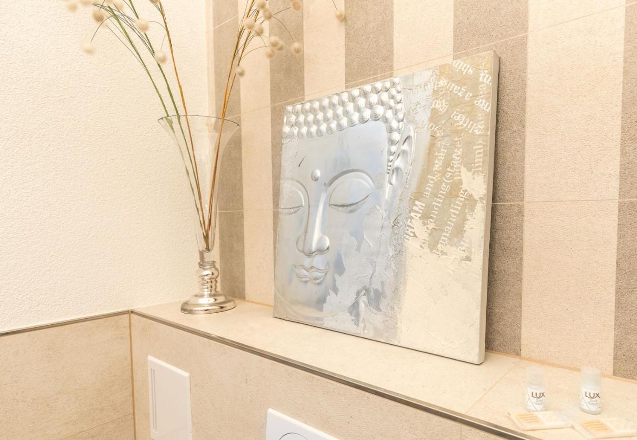 Homestay Schwarzwaldzimmer & Schwarzwald Design Rottweil
